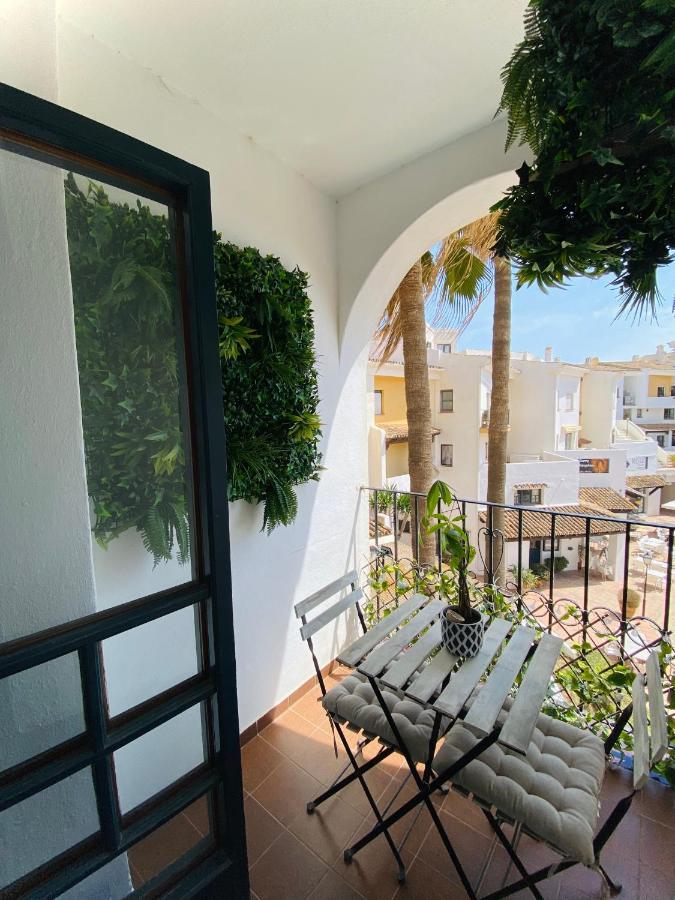 Luminoso Apartamento Para Dos Personas En Cabopino Marbella Kültér fotó